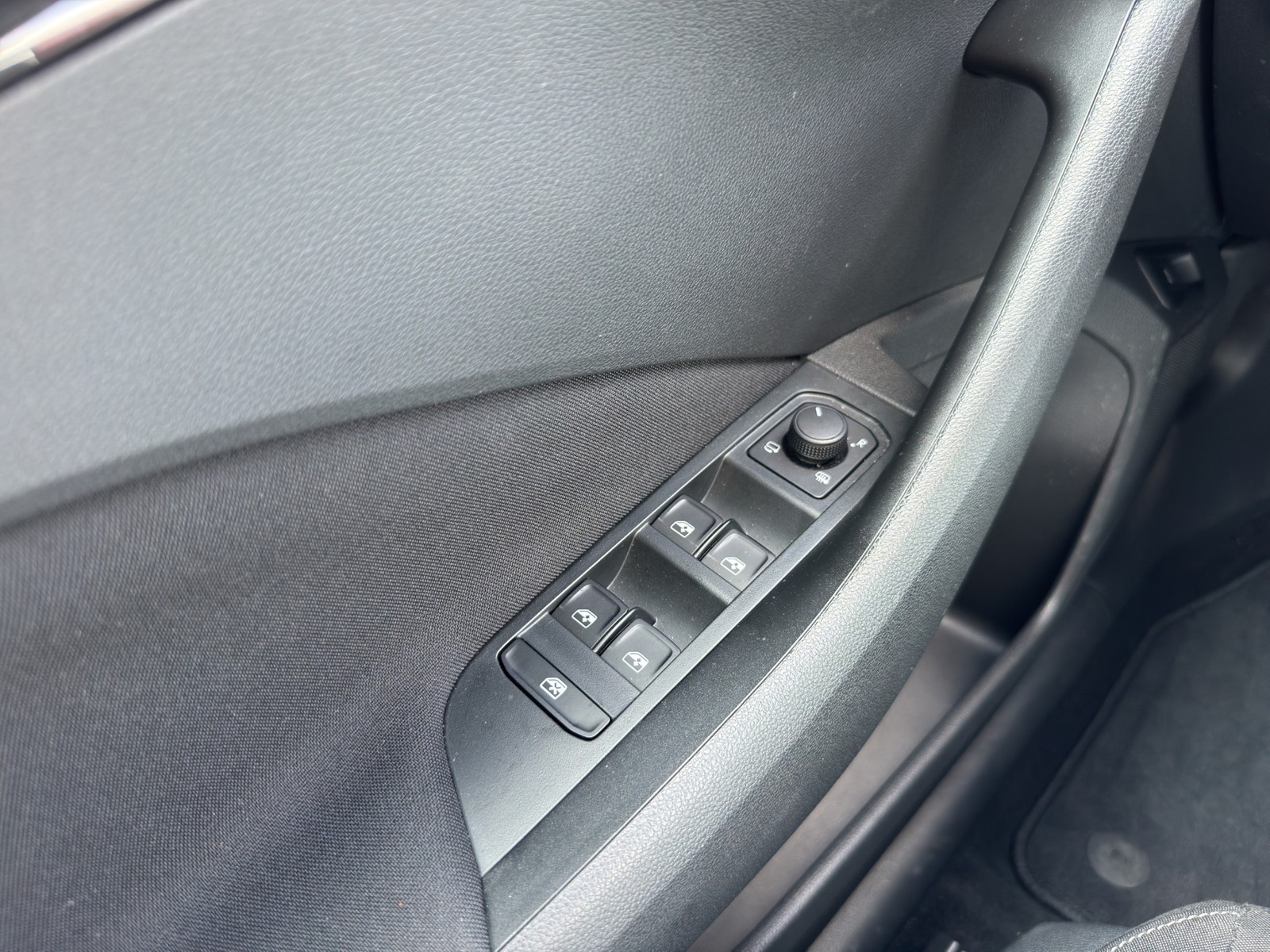 Skoda Scala 1.0 DRIVE AHK CAM MATRIXLED E-KLAPPE NAVI
