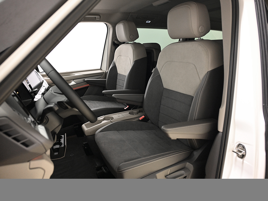 Volkswagen T7 Multivan 2.0 TSI EDITION DSG LÜ AHK MATRIXLED CAM