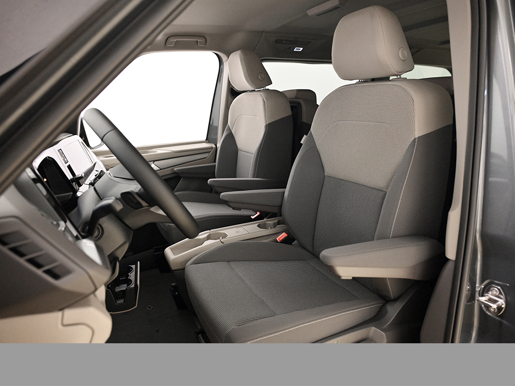 Volkswagen T7 Multivan 2.0 TSI LIFE DSG LÜ AHK eKLAPPE CAM LM17