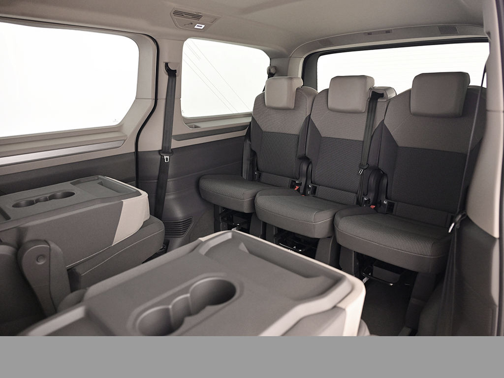 Volkswagen T7 Multivan 2.0 TSI LIFE DSG LÜ AHK eKLAPPE CAM LM17
