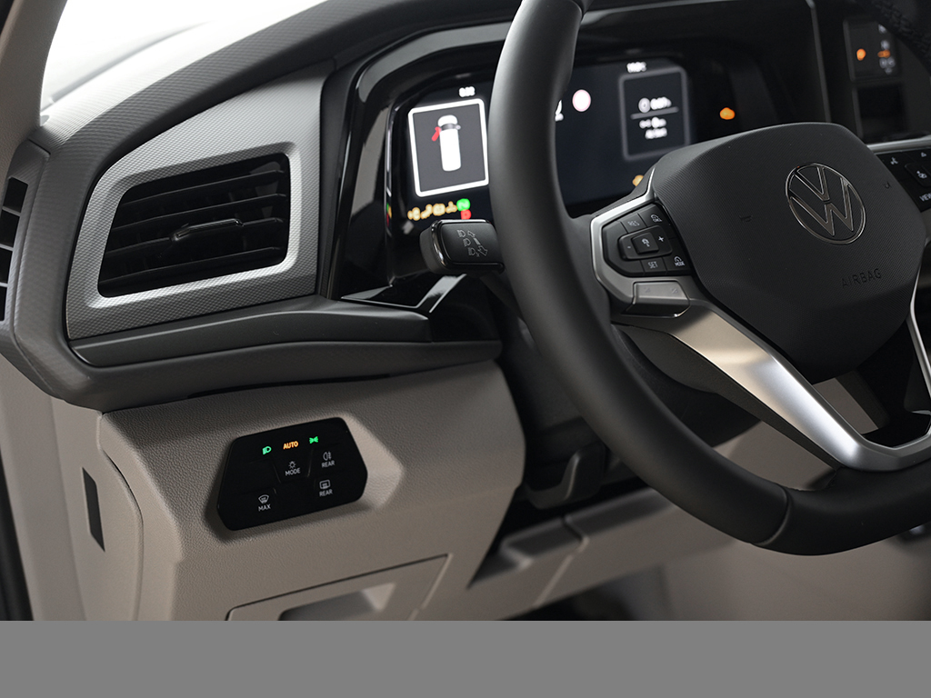 Volkswagen T7 Multivan 2.0 TDI DSG LÜ APP-CONNECT LED