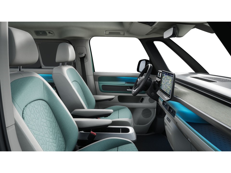 Volkswagen ID. Buzz PRO 4MOTION LR AHK PANO MATRIXLED LM21