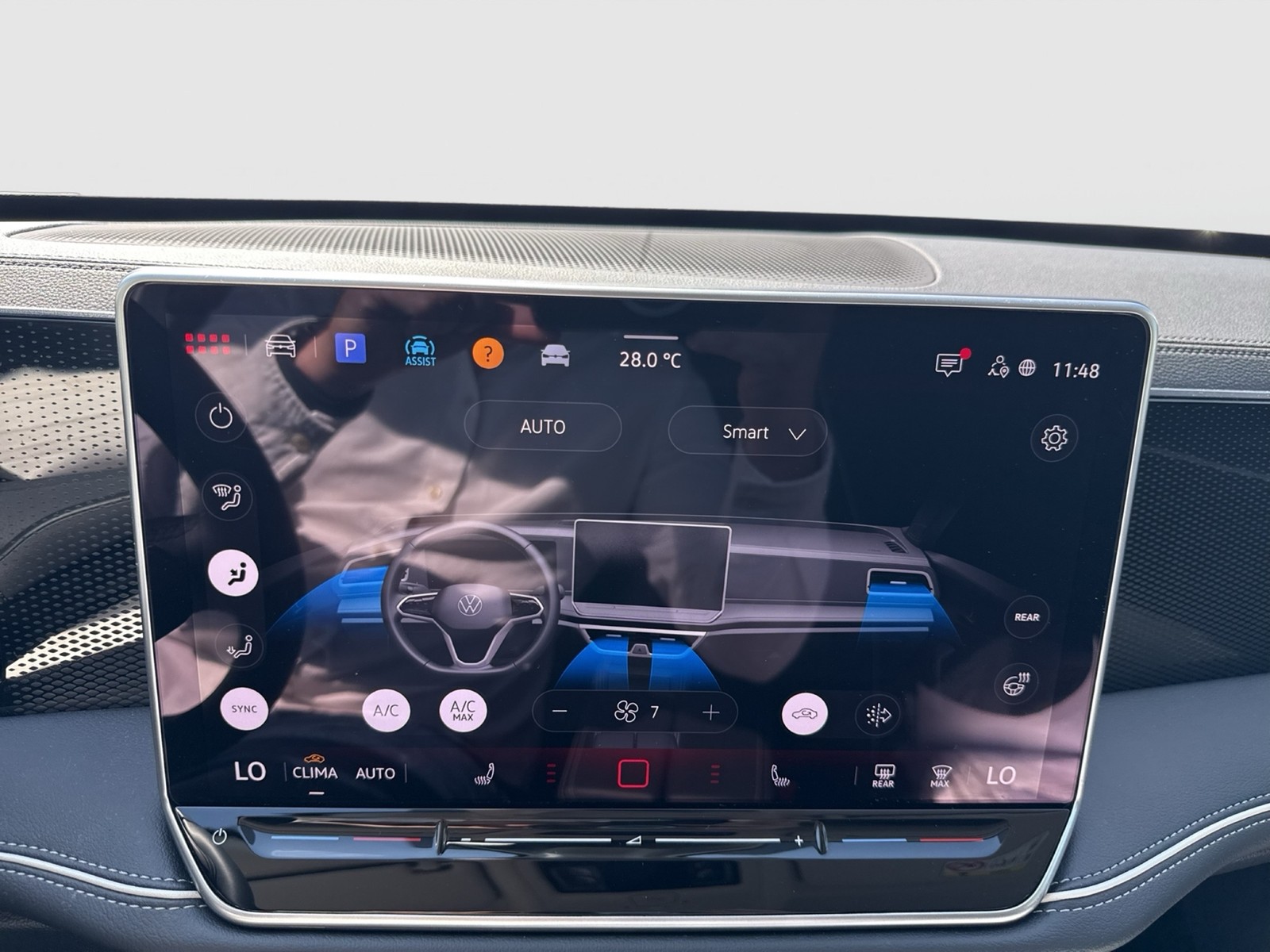 Volkswagen Passat Variant 1.5 eTSI BUSINESS AHK 360°CAM ACC