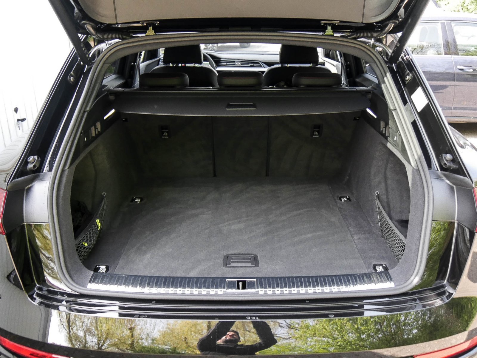 Audi Q8 e-tron 55 quattro S LINE BLACKPAK LM21 360CAM