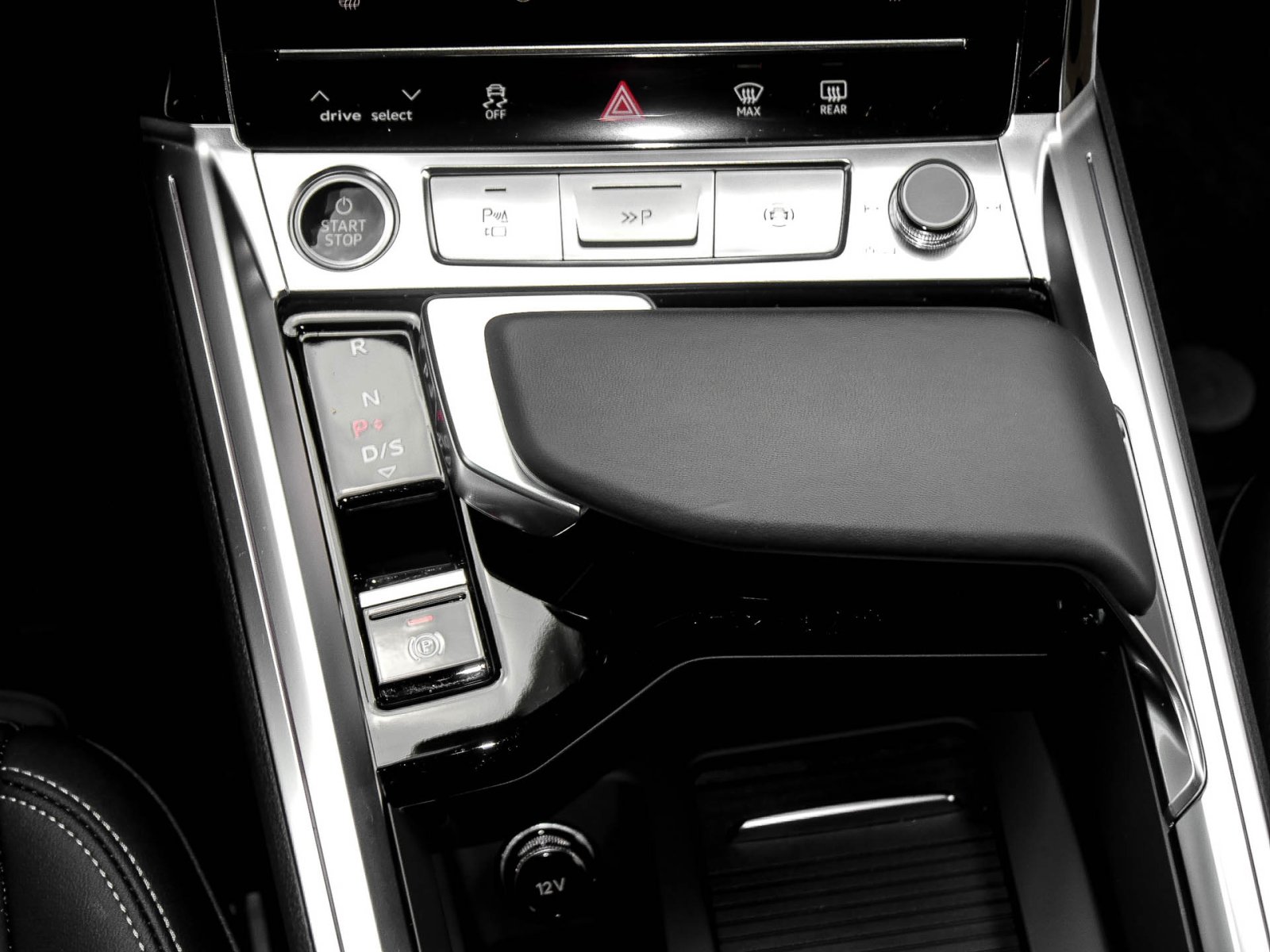 Audi Q8 e-tron 55 quattro advanced NAVI+ AHK LM20