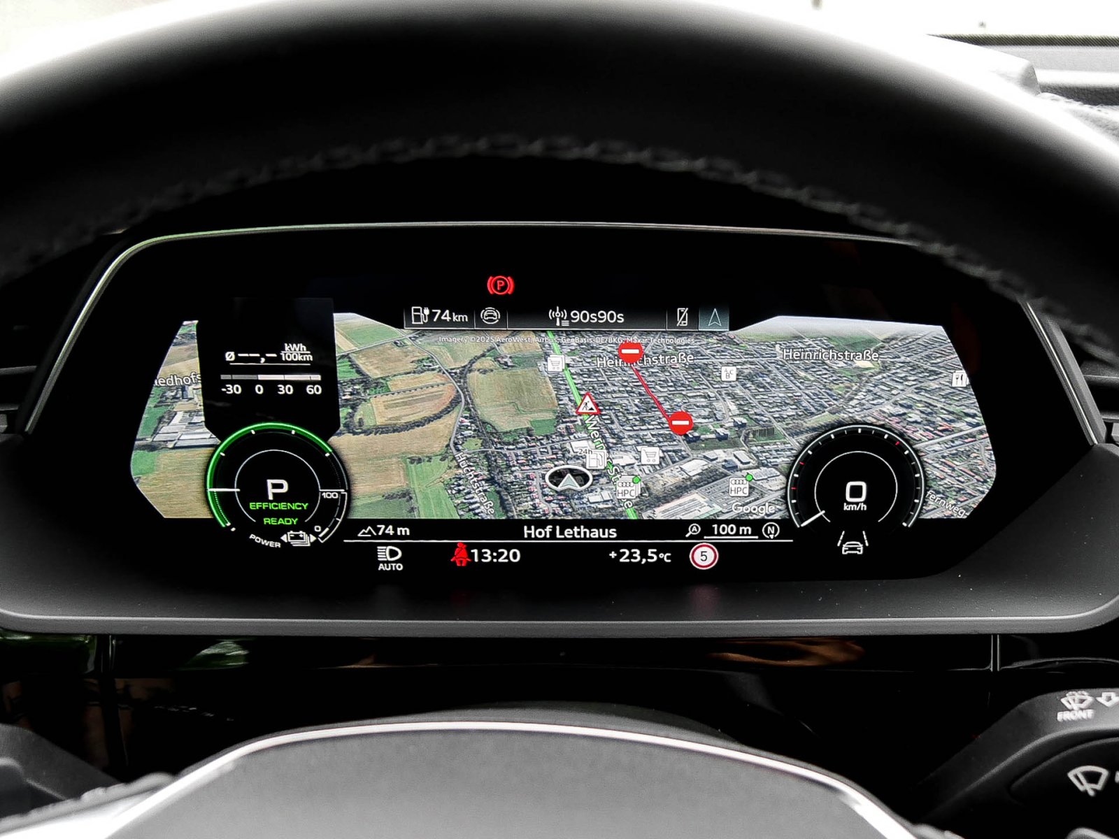 Audi Q8 e-tron 55 quattro advanced NAVI+ AHK LM20