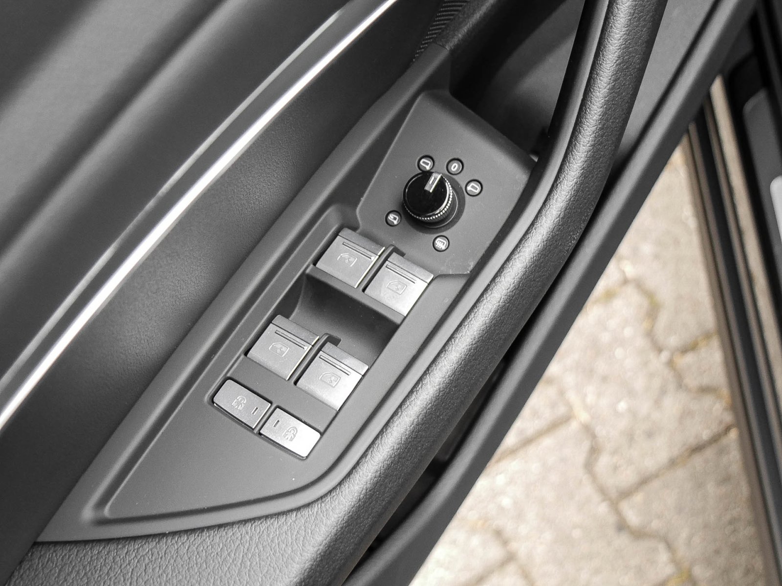 Audi Q8 e-tron 55 quattro advanced NAVI+ AHK LM20