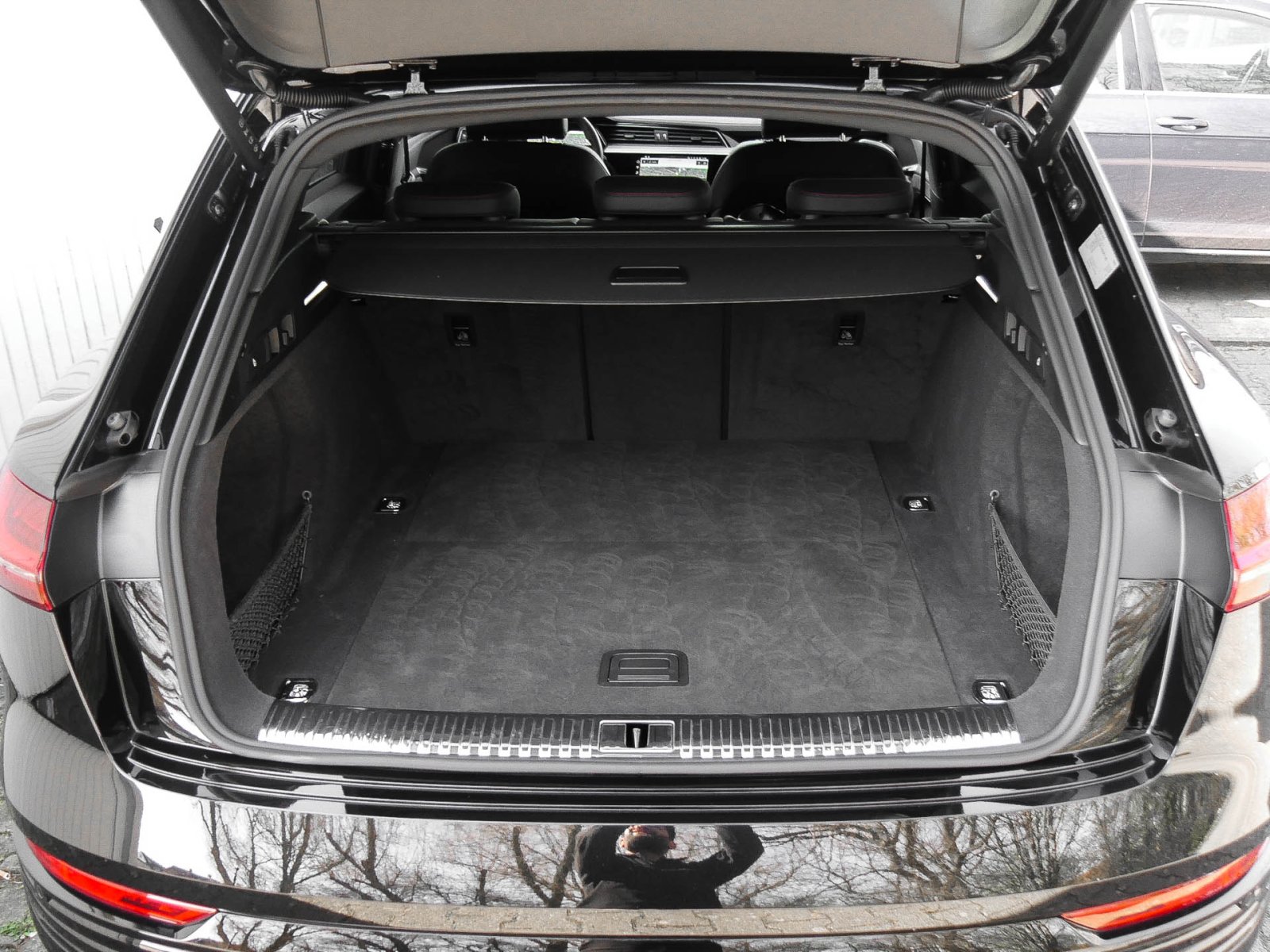Audi Q8 e-tron 55 quattro S LINE BLACKPAK LM20 360CAM