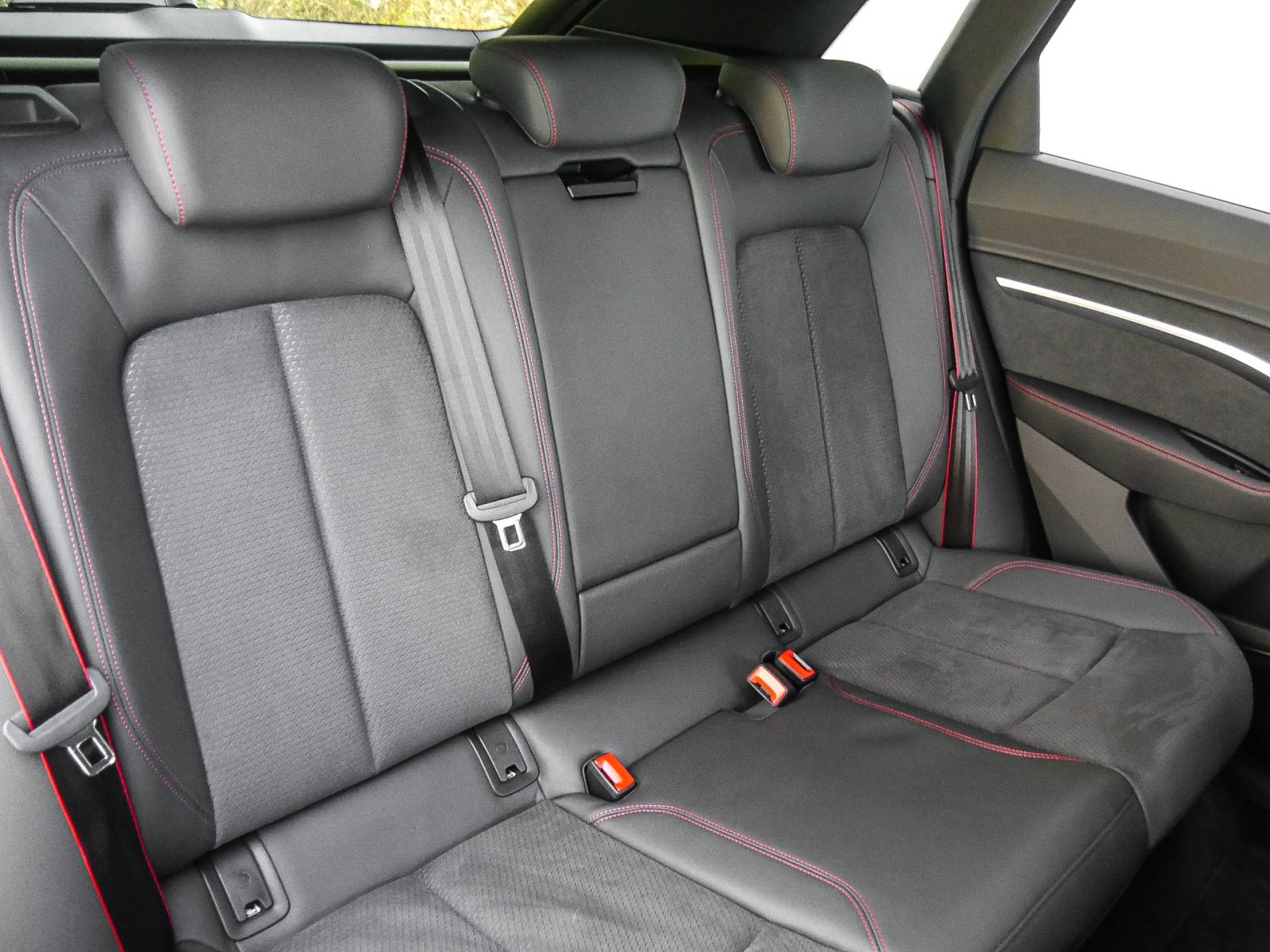 Audi Q8 e-tron 55 quattro S LINE BLACKPAK LM20 360CAM