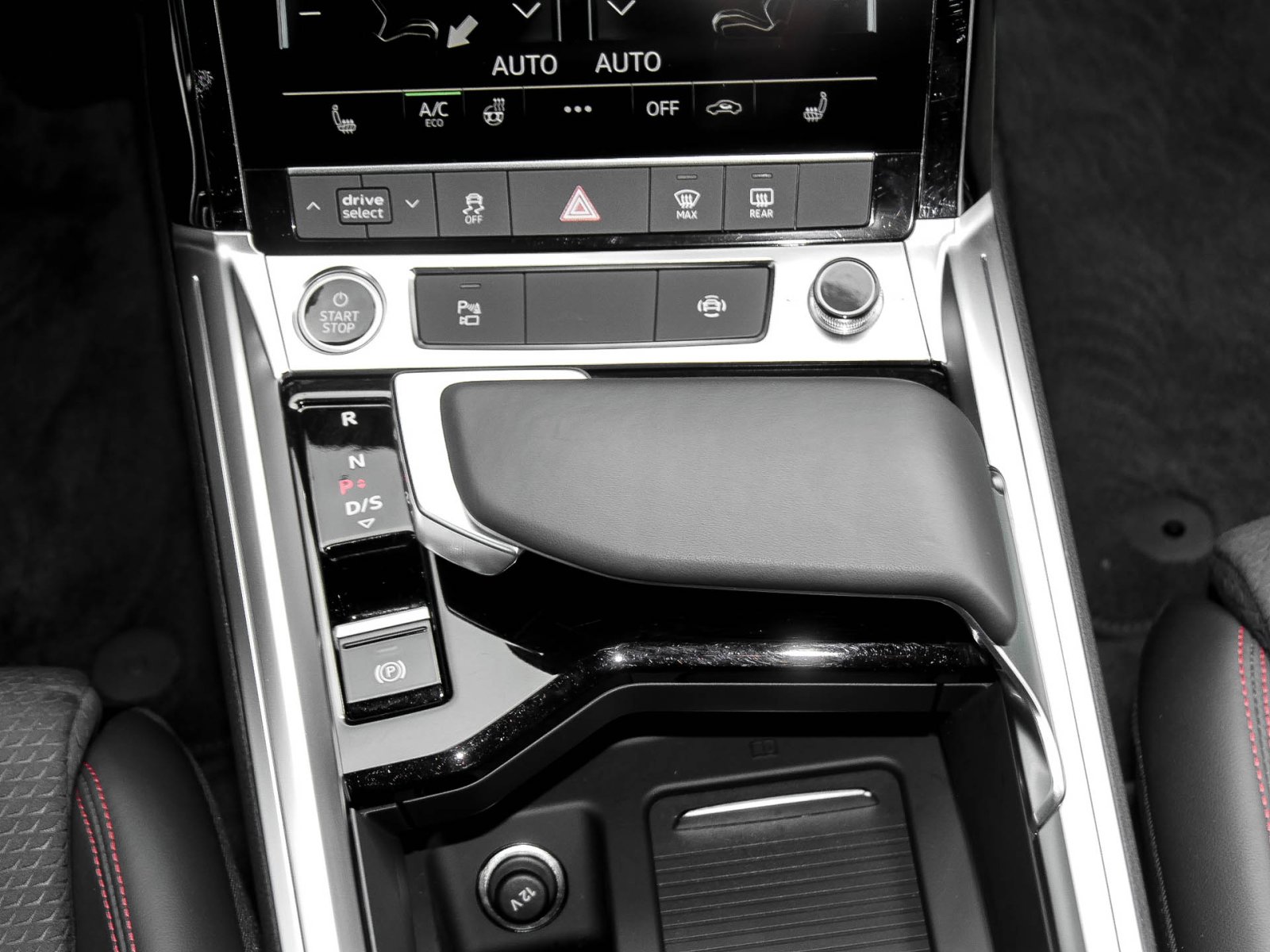 Audi Q8 e-tron Sportback 50 quattro S LINE LM21 AHK