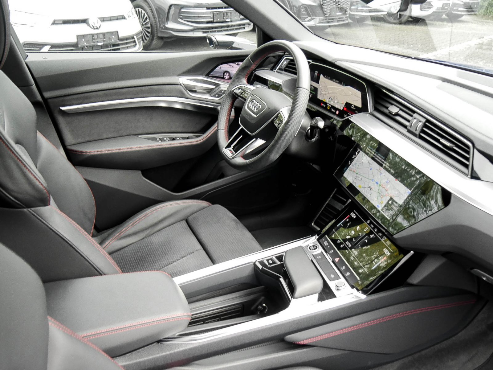 Audi Q8 e-tron Sportback 50 quattro S LINE LM21 AHK
