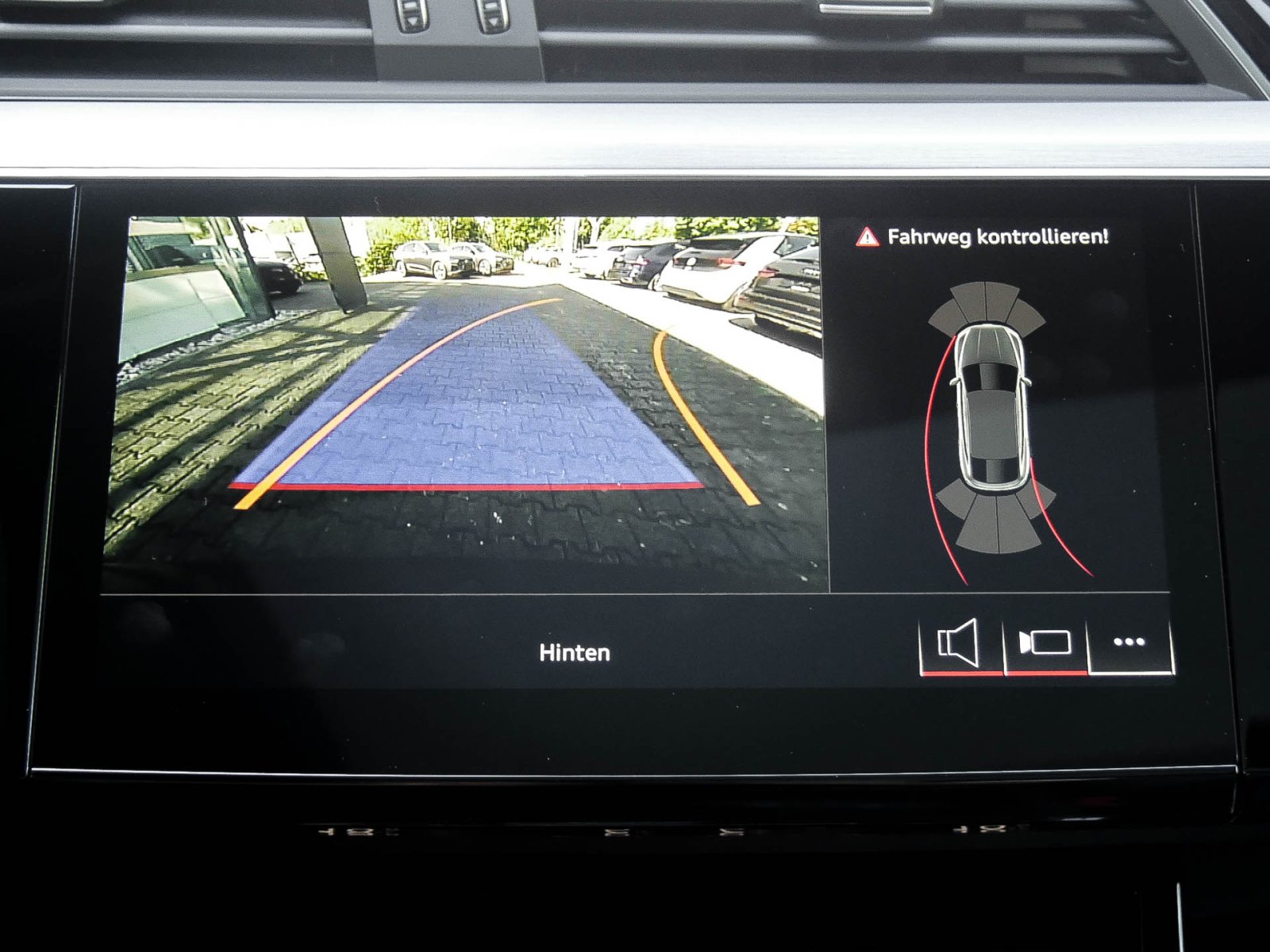 Audi Q8 e-tron Sportback 50 quattro S LINE PANO CAM