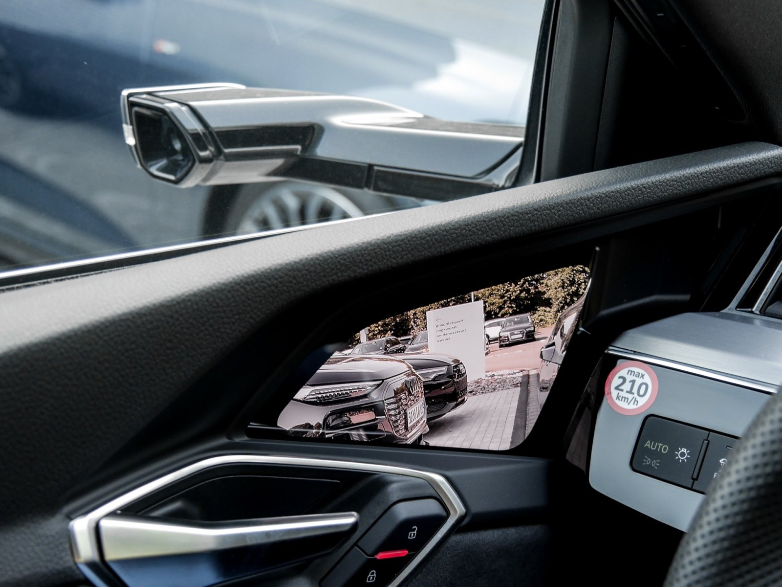 Audi Q8 e-tron Sportback 50 quattro S LINE PANO CAM