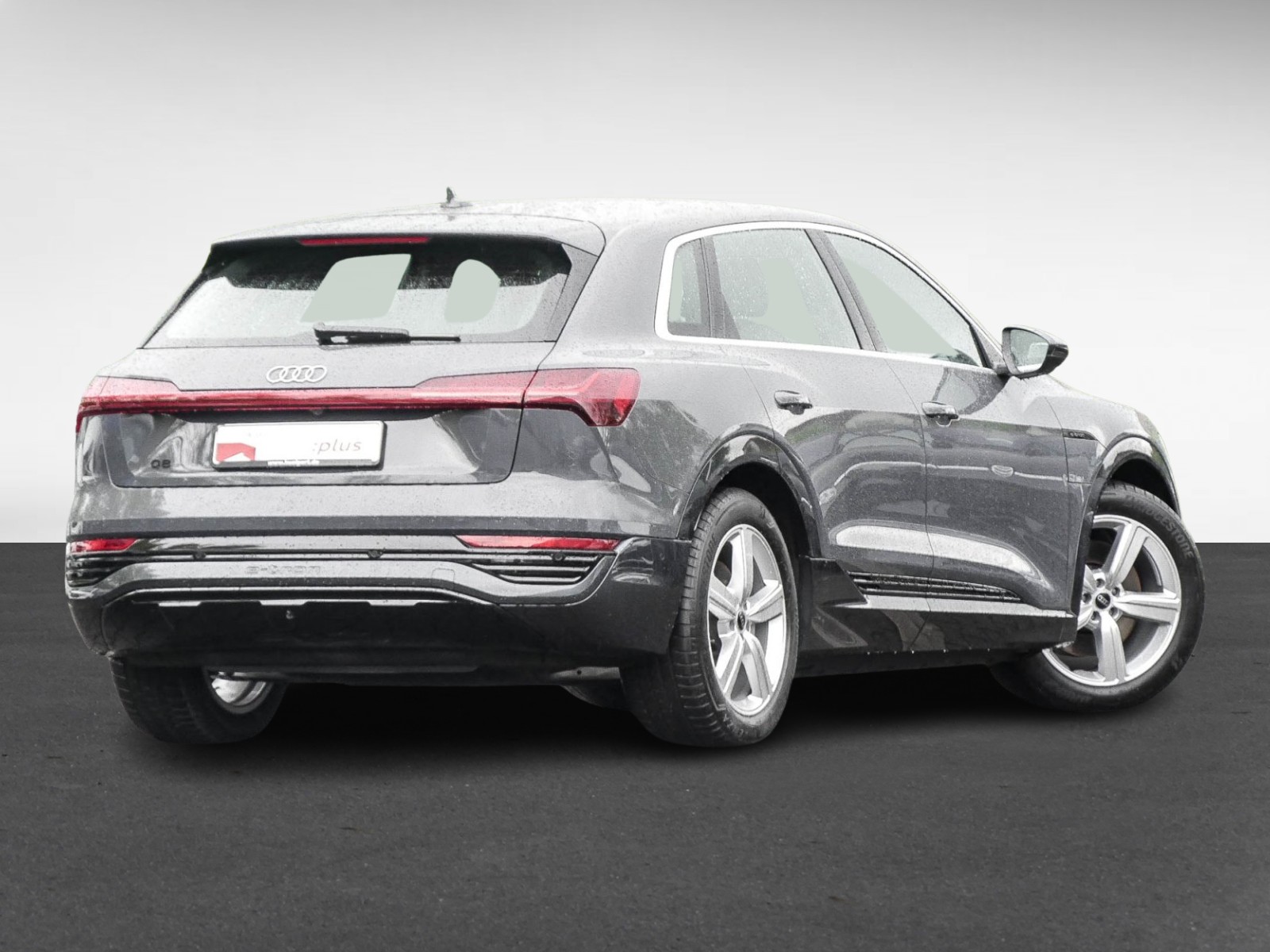 Audi Q8 e-tron 55 quattro advanced NAVI+ AHK LM20