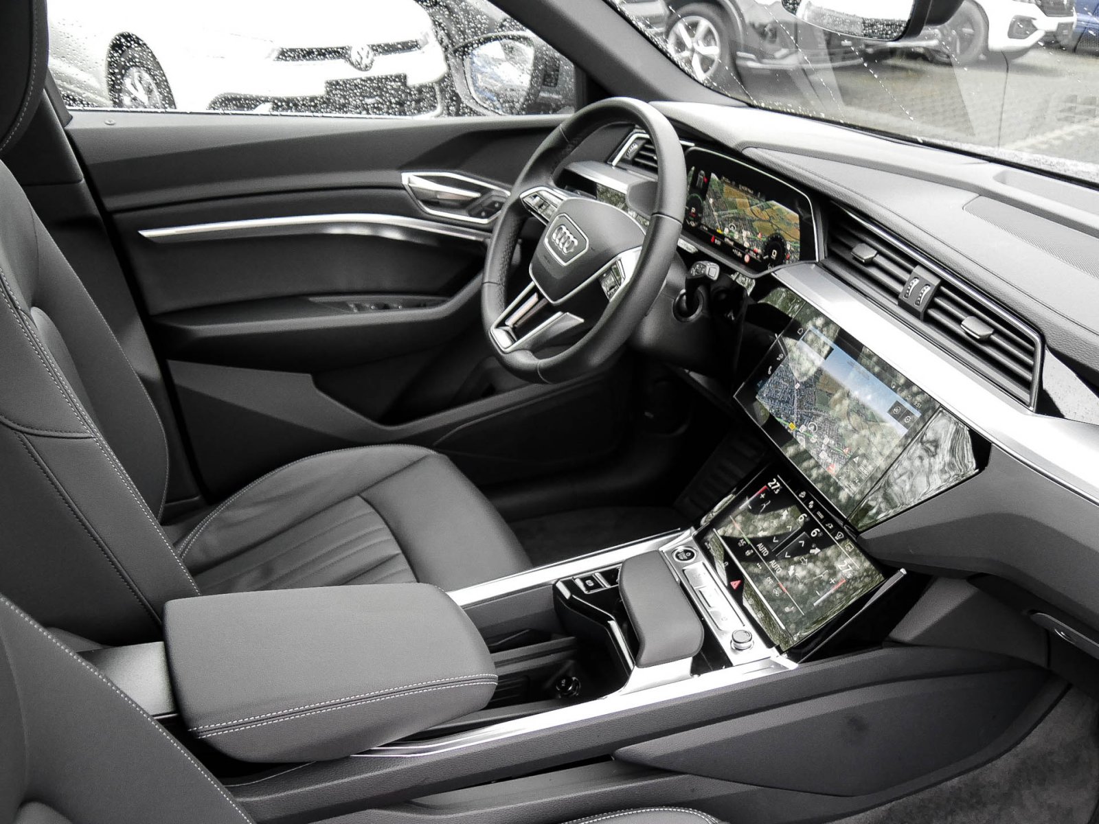 Audi Q8 e-tron 55 quattro advanced NAVI+ AHK LM20