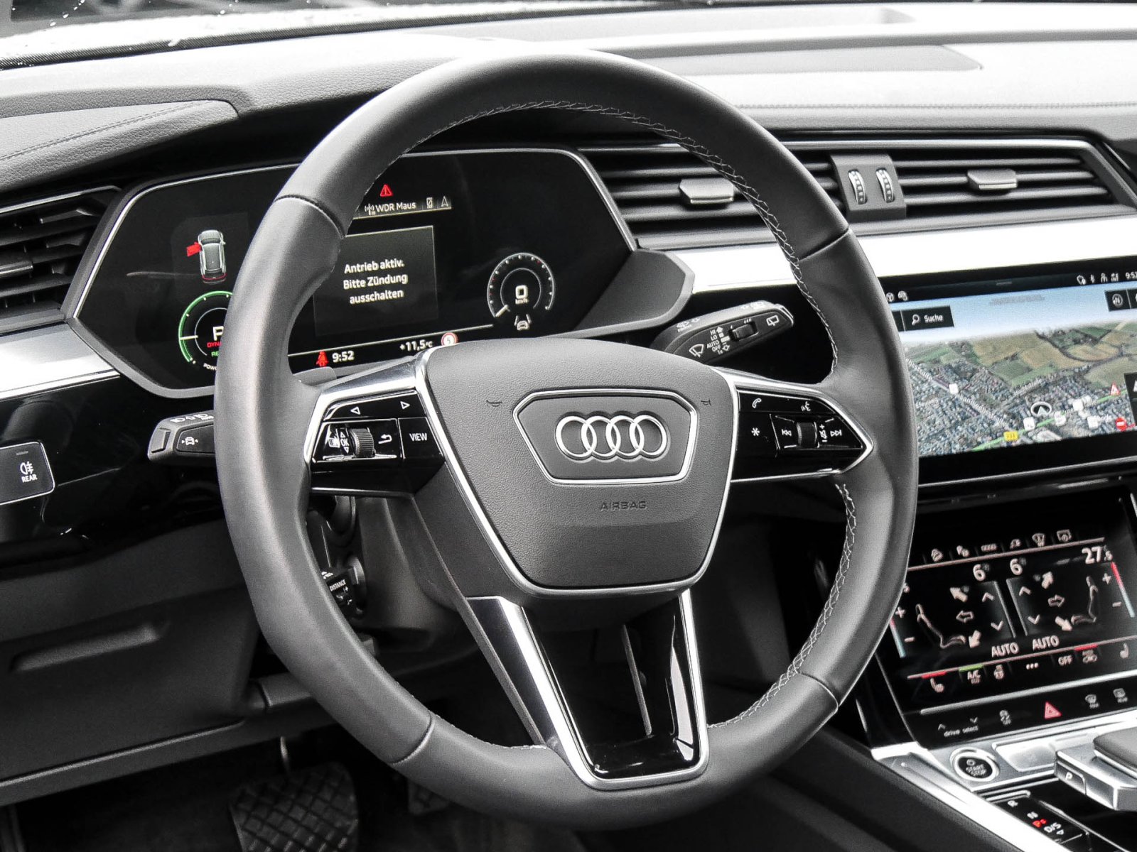 Audi Q8 e-tron 55 quattro advanced NAVI+ AHK LM20