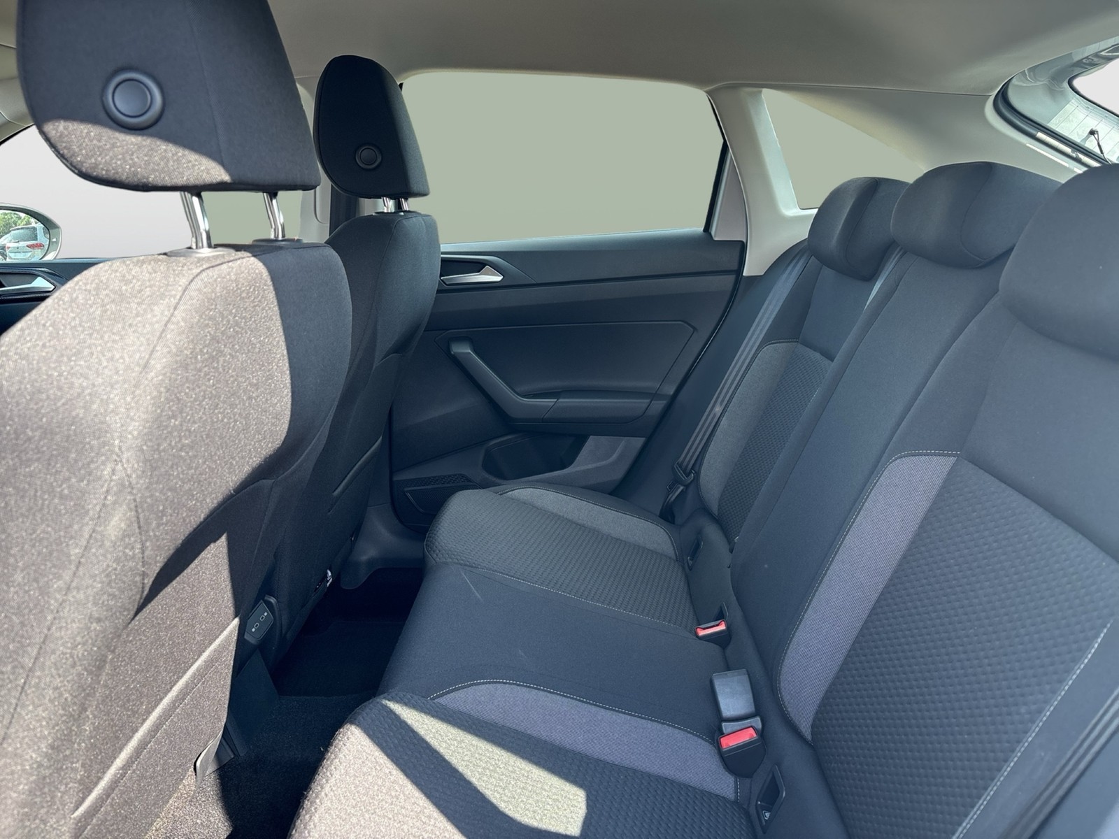 Volkswagen Taigo 1.0 LIFE NAVI ALU CARPLAY SITZHEIZUNG LED