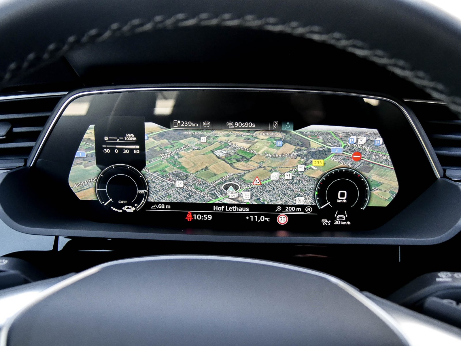 Audi Q8 e-tron 55 quattro advanced NAVI+ AHK LM20