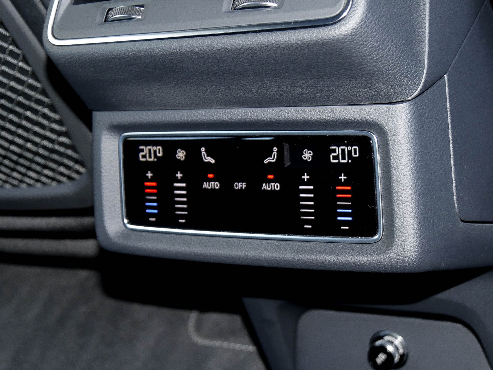 Audi Q8 e-tron 55 quattro advanced NAVI+ AHK LM20