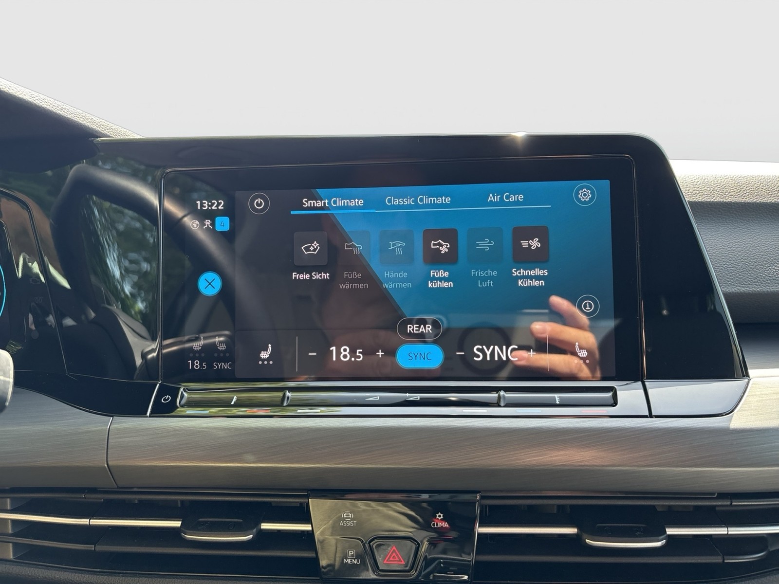 Volkswagen Golf VIII 1.5 eTSI STYLE CAM ACC CARPLAY LED+