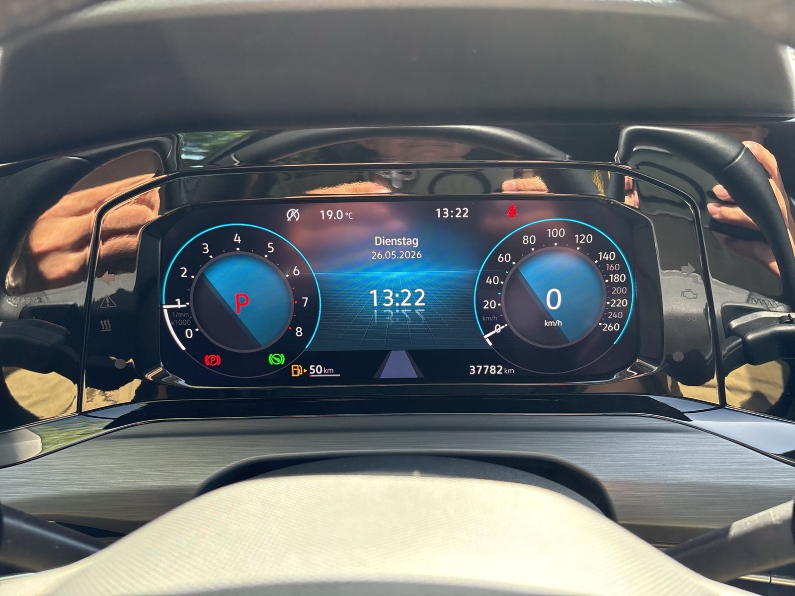 Volkswagen Golf VIII 1.5 eTSI STYLE CAM ACC CARPLAY LED+