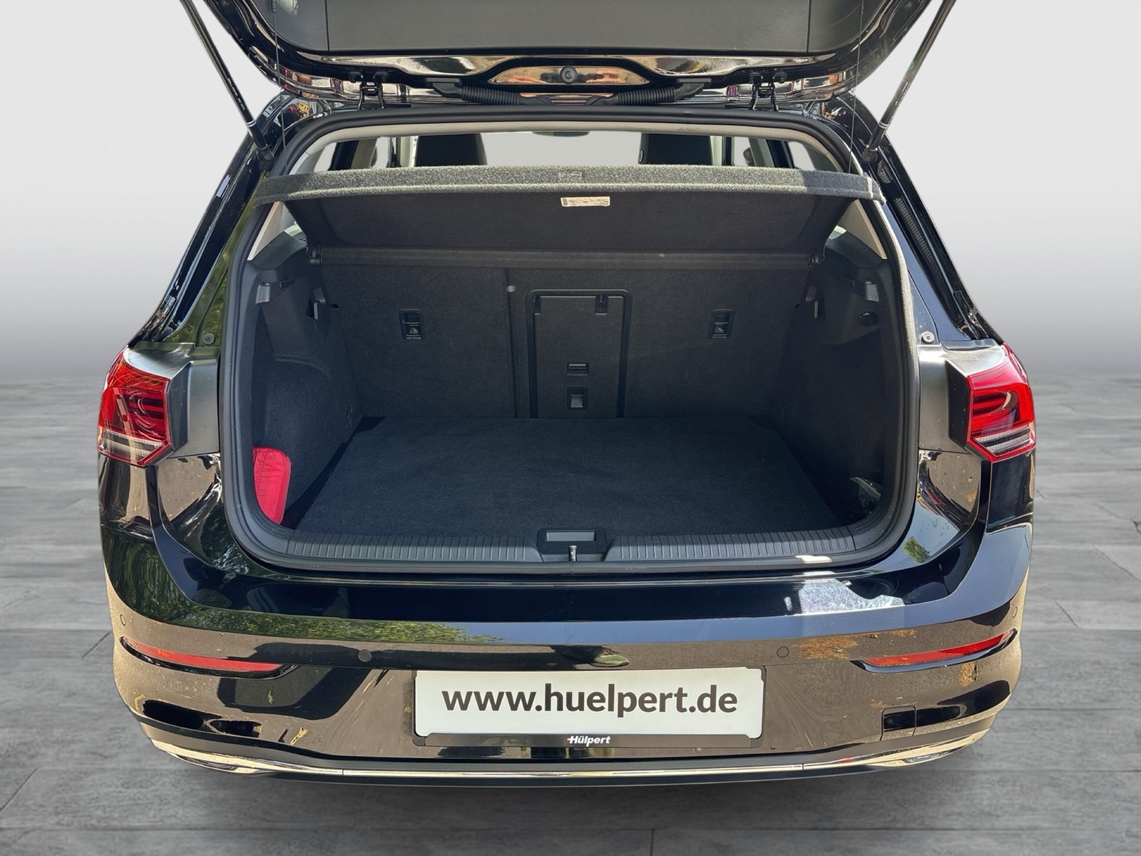 Volkswagen Golf VIII 1.5 eTSI STYLE CAM ACC CARPLAY LED+