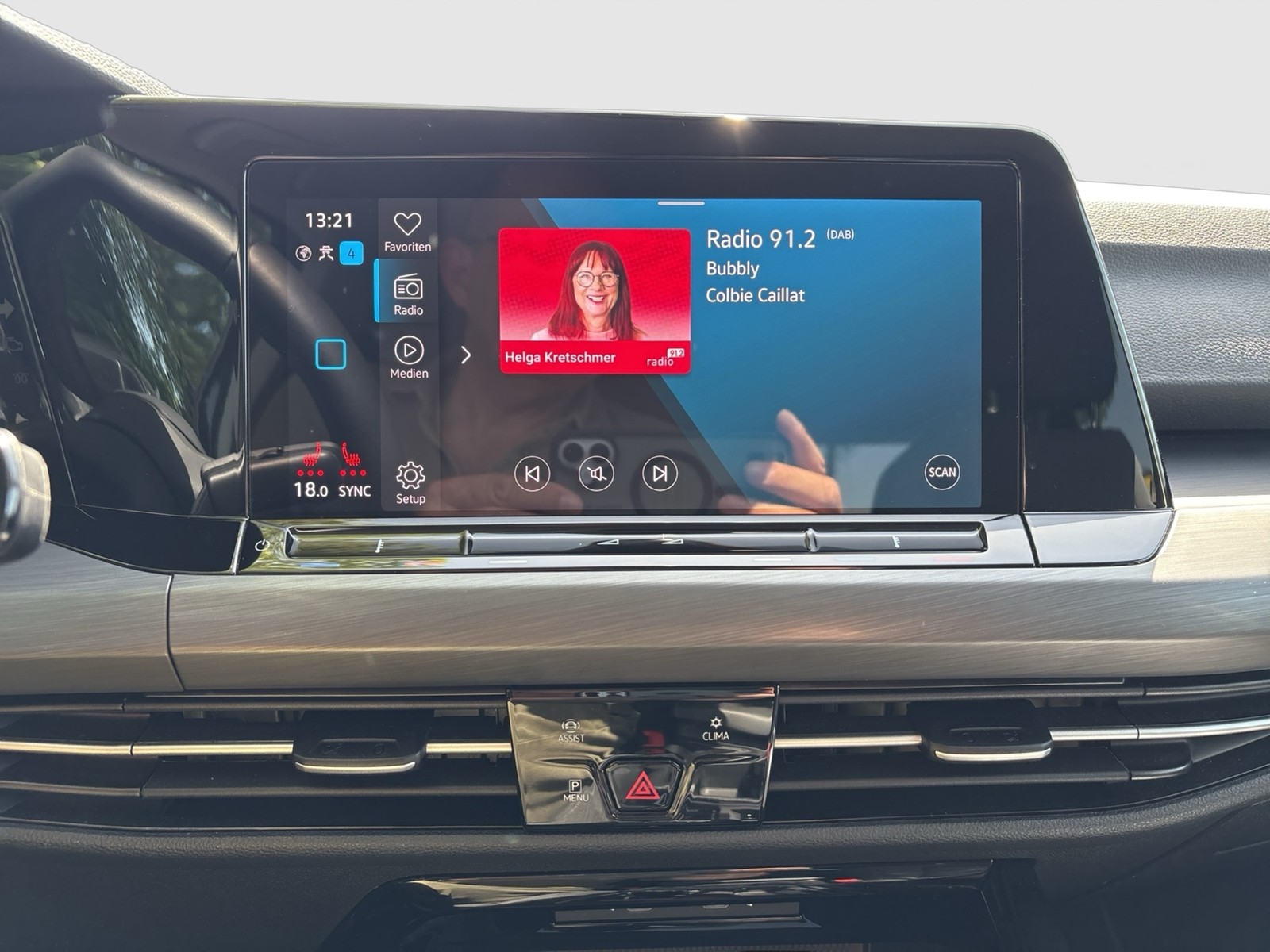 Volkswagen Golf VIII 1.5 eTSI STYLE CAM ACC CARPLAY LED+
