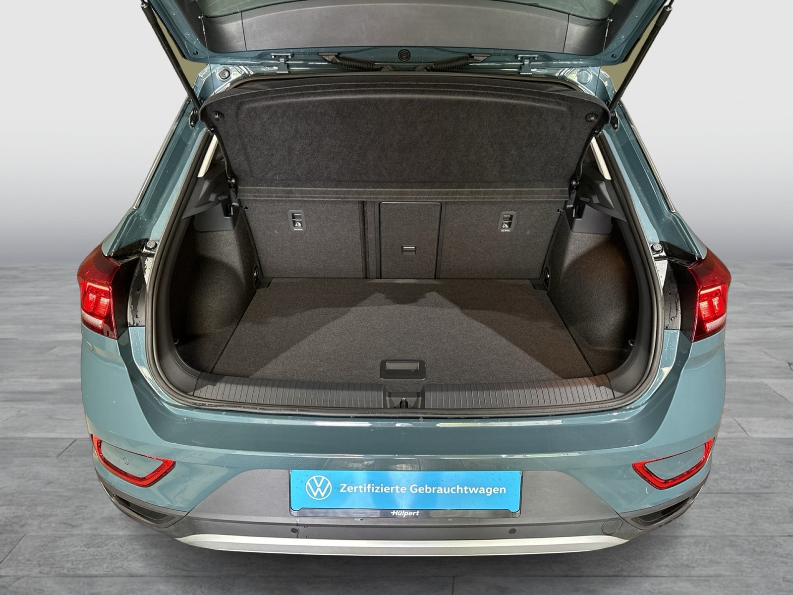 Volkswagen T-Roc 1.5 LIFE STANDHZ. NAVI ALU CARPLAY SITZHZ.