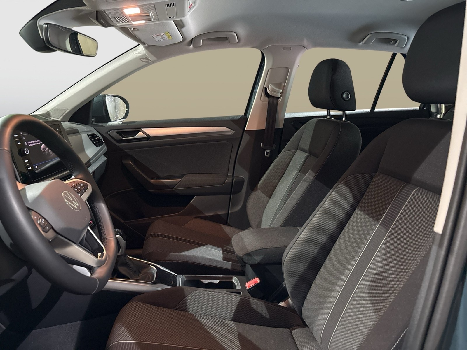 Volkswagen T-Roc 1.5 LIFE STANDHZ. NAVI ALU CARPLAY SITZHZ.