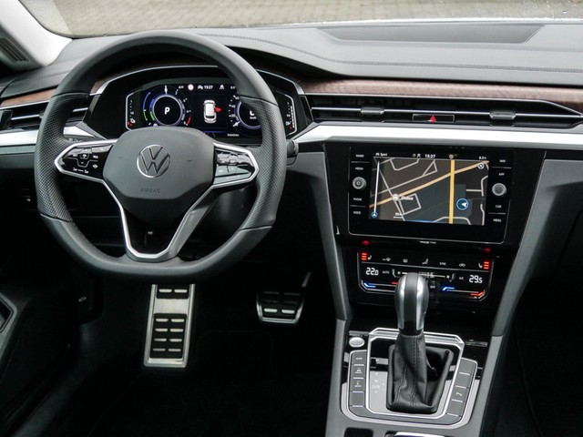 Volkswagen Arteon Shooting Brake HYBRID ELEGANCE ACC LM18