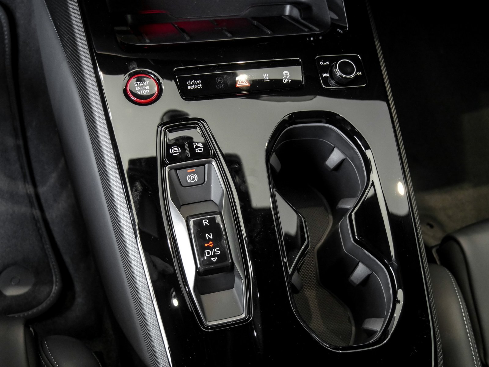 Audi S5 Limousine TFSI S tronic Techpro+Memory+B&O+Carbon+AHK+
