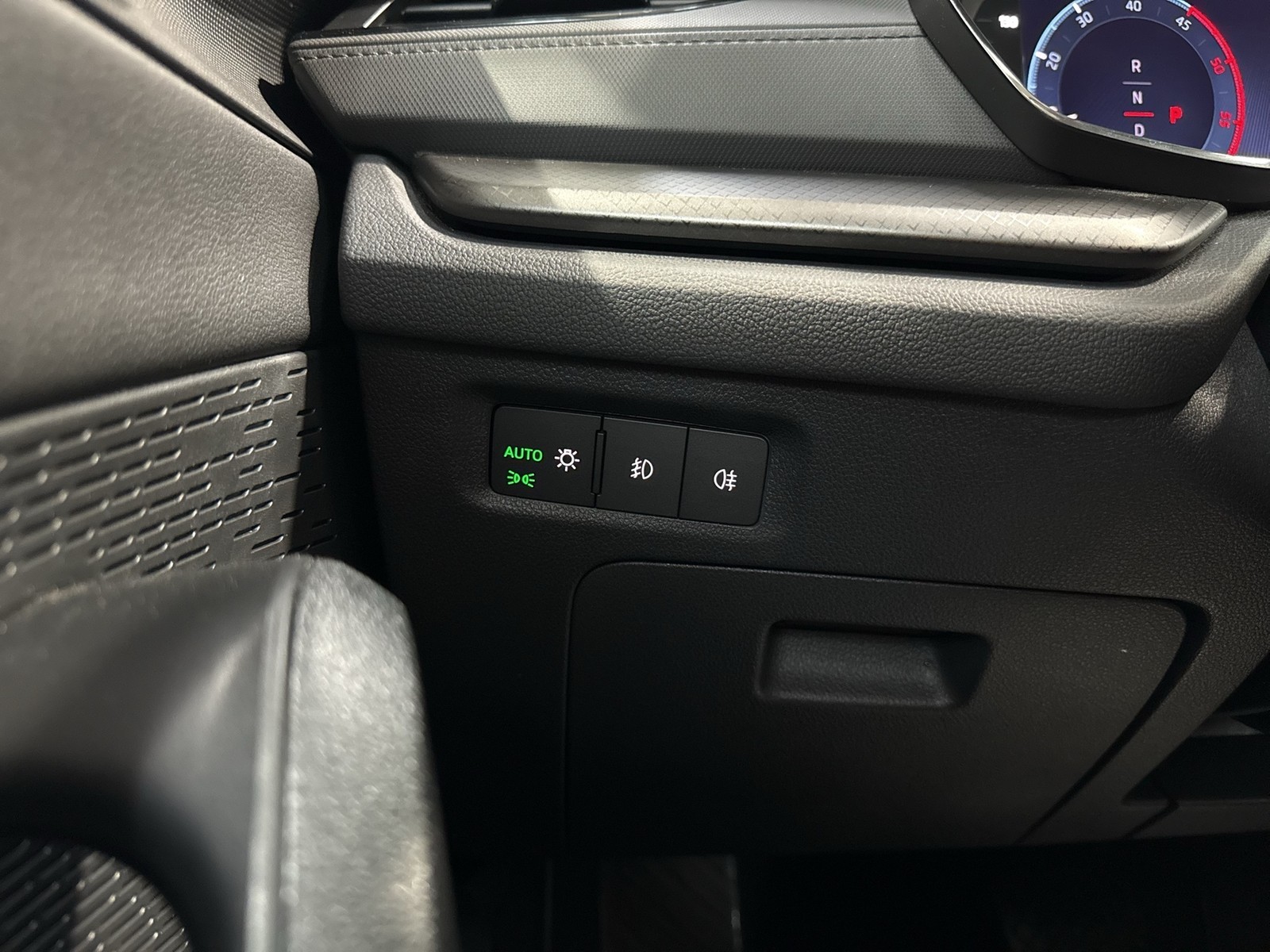 Skoda Octavia Combi 2.0 AHK NAVI ALU CARPLAY SITZHEIZ.