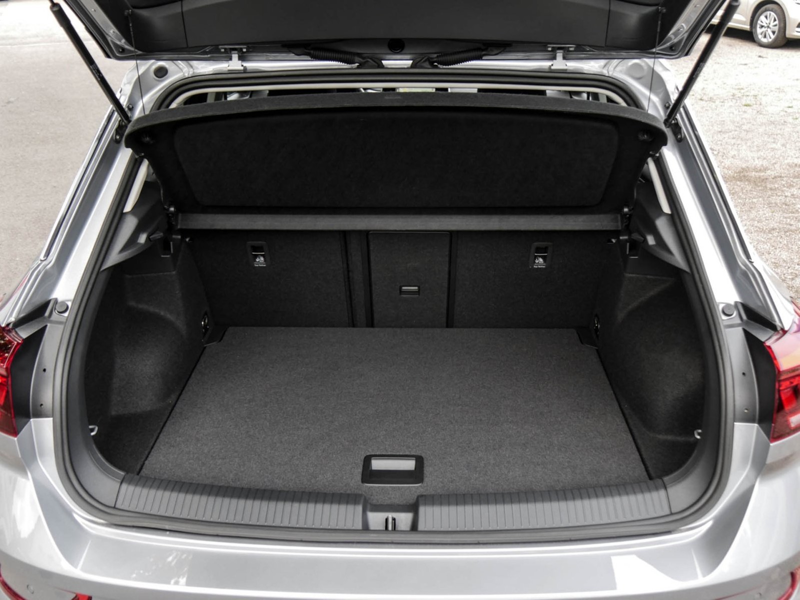Volkswagen T-Roc 2.0 STYLE 4X4 STANDHZ ACC LM17 NAVI SITZHZ