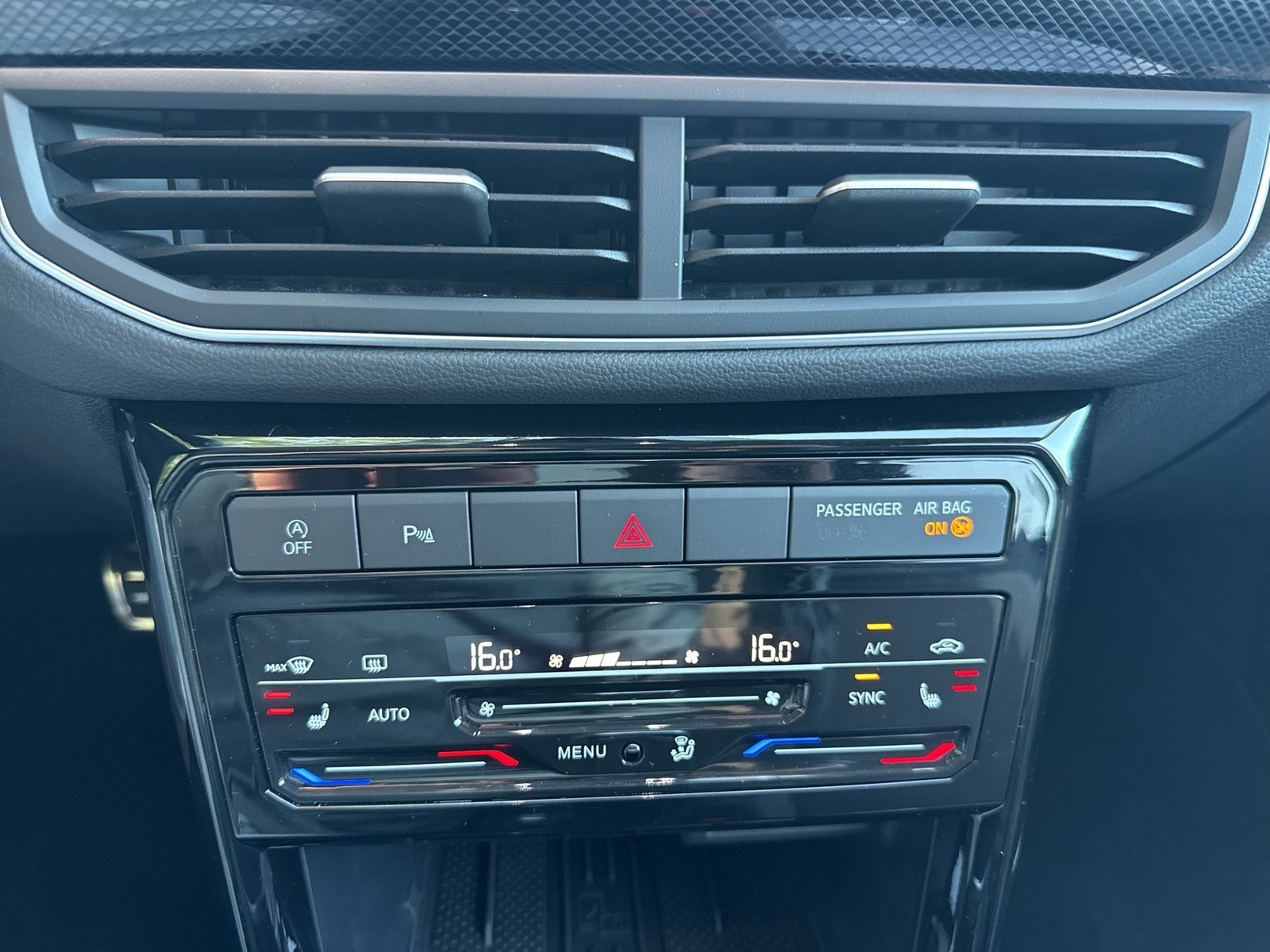 Volkswagen T-Cross 1.5 GOAL CAM ACC CARPLAY ALU SITZHEIZUNG