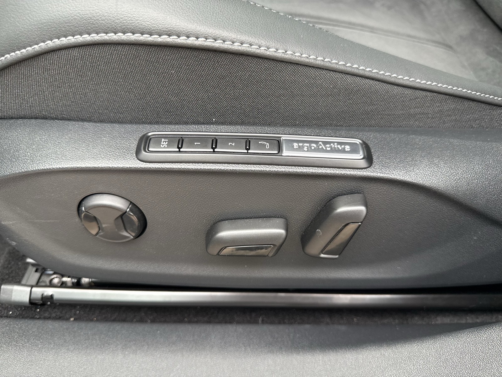 Volkswagen ID.7 PRO WÄRMEPUMPE 360°CAM ACC LM20 MATRIX NAVI