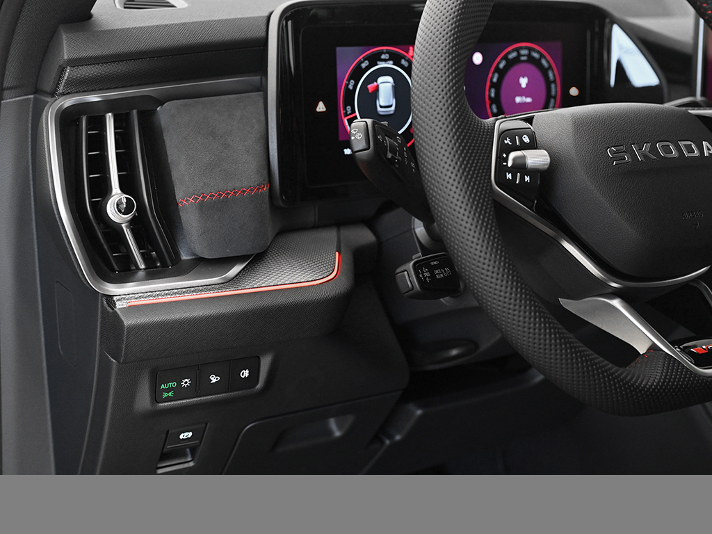 Skoda Kodiaq RS 4X4 AHK PANO eKLAPPE MATRIXLED 360CAM