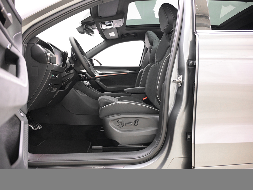 Skoda Kodiaq 2.0 SPORTLINE DSG 4x4 AHK eKLAPPE PANO