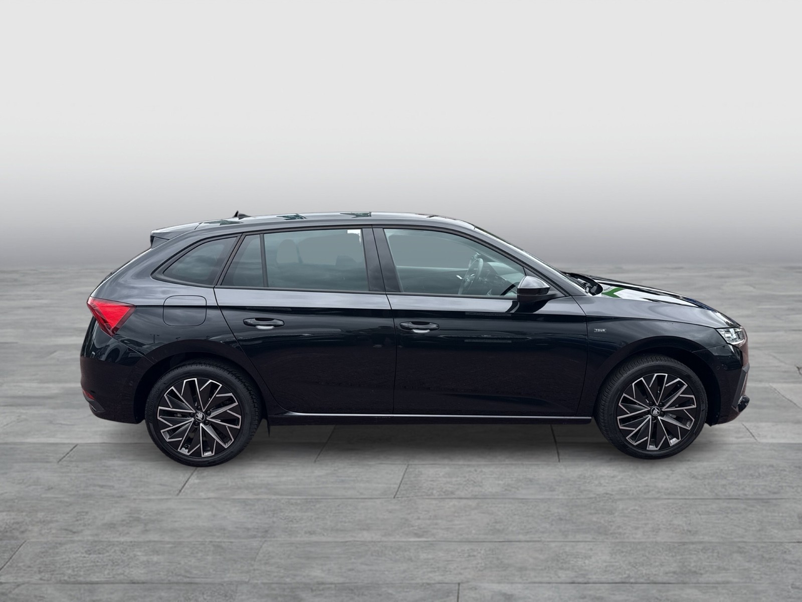 Skoda Scala 1.5 TOUR BLACKPACKAGE CAM MATRIX NAVI LM17