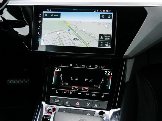 Audi e-tron S quattro BLACKPAK CAM LM22 MATRIX HEADUP