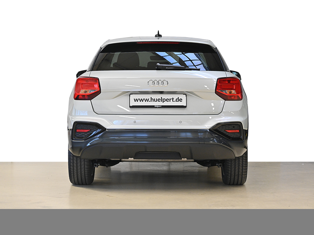 Audi Q2 advanced 35 s tronic AHK eKLAPPE CAM LM18