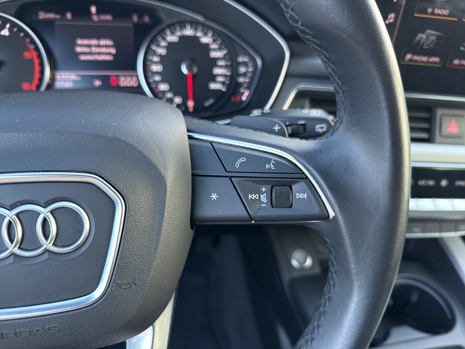 Audi A4 Avant 35 advanced BLACKPAK ACC E-KLAPPE NAVI+