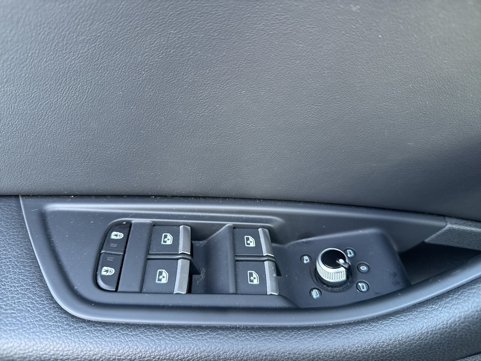 Audi A4 Avant 35 advanced BLACKPAK ACC E-KLAPPE NAVI+