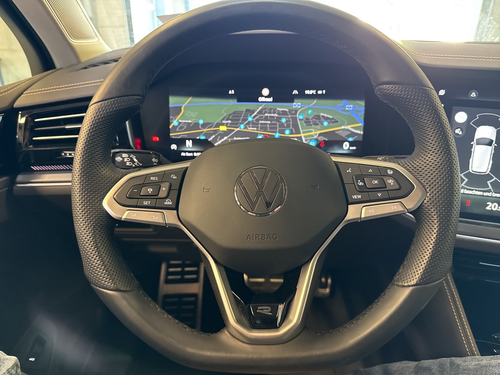 Volkswagen Touareg V6 R-LINE FINAL EDITION STANDHZ AHK LM21