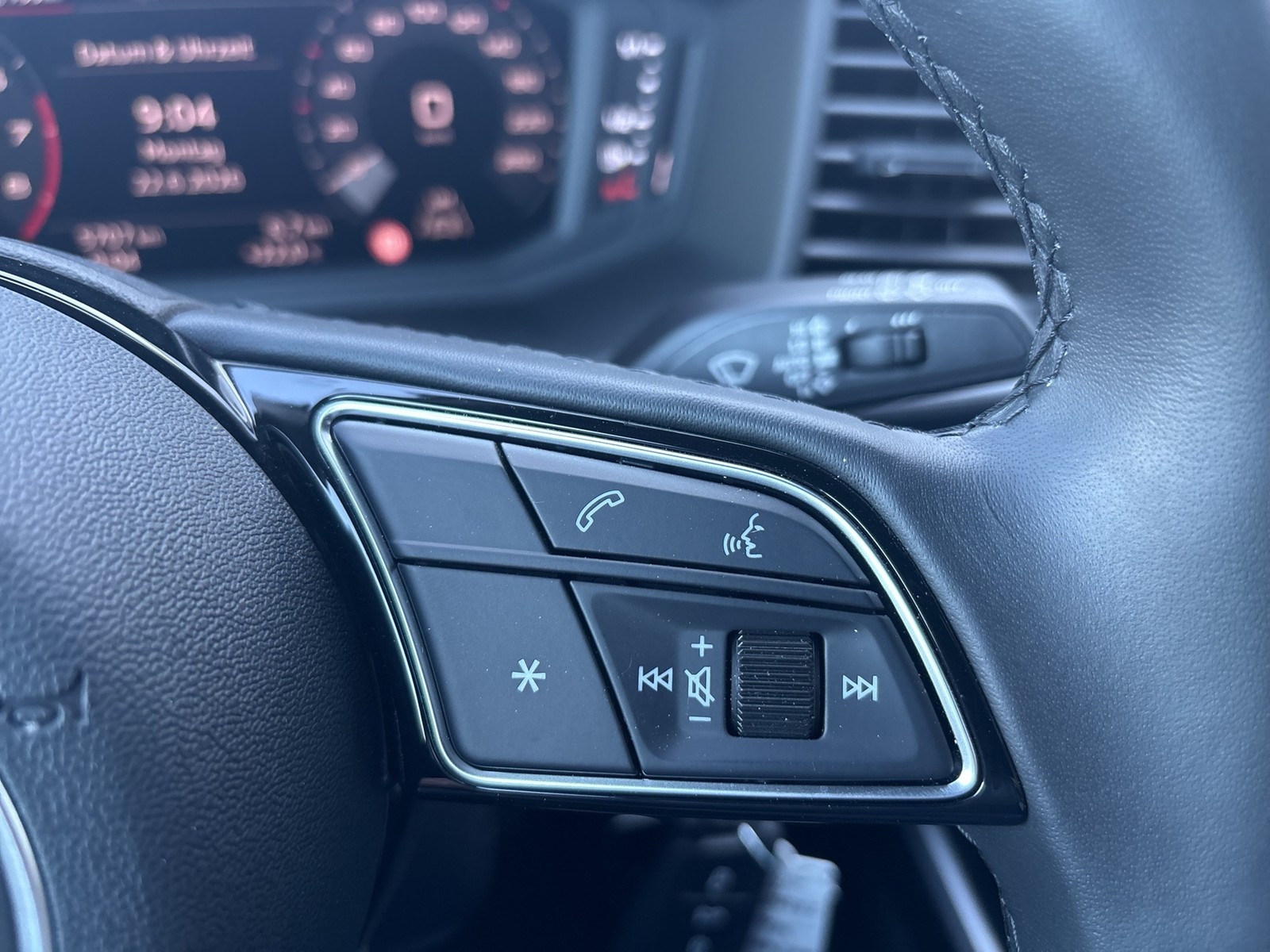 Audi A1 Sportback 30 S LINE CARPLAY ALU LED SITZHEIZ.