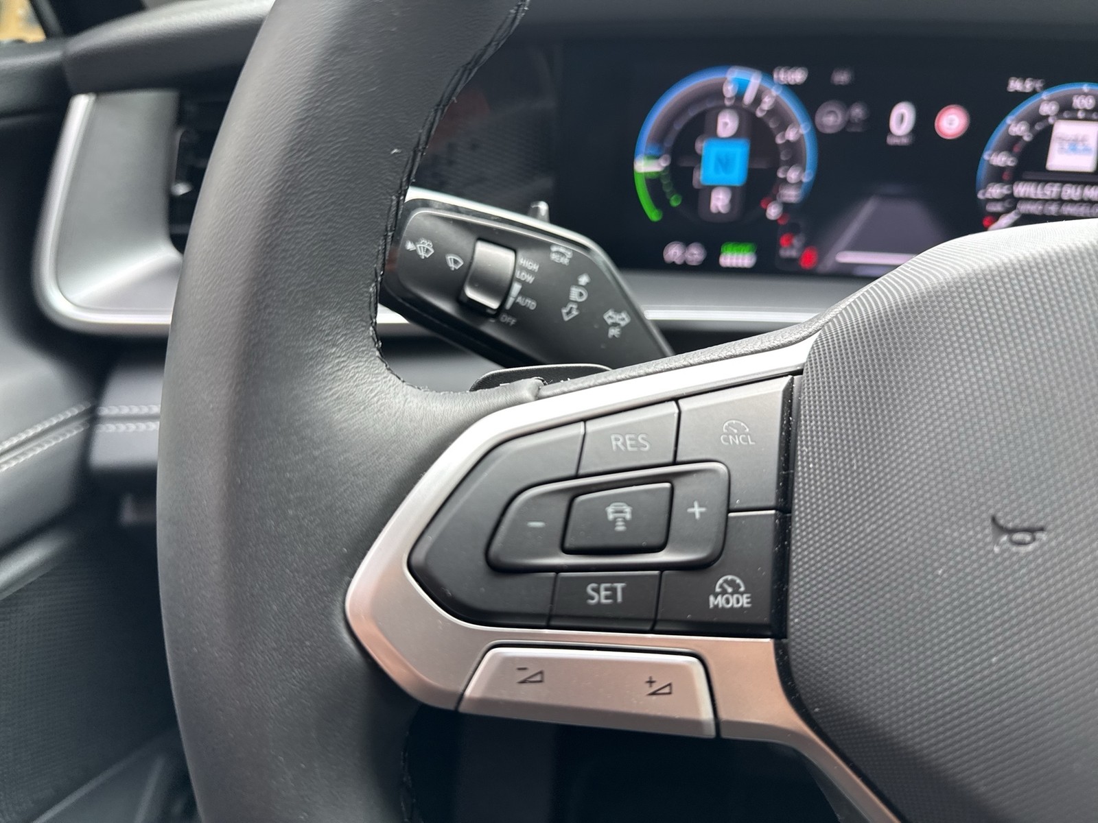 Volkswagen Tayron 1.5 HYBRID LIFE AHK 360CAM ACC HEADUP NAVI
