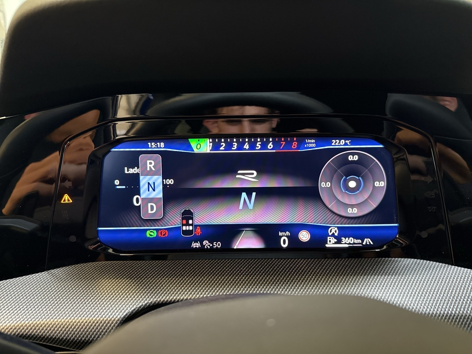Volkswagen Golf VIII 2.0 R 4X4 360°CAM ACC LM18 HEADUP NAVI