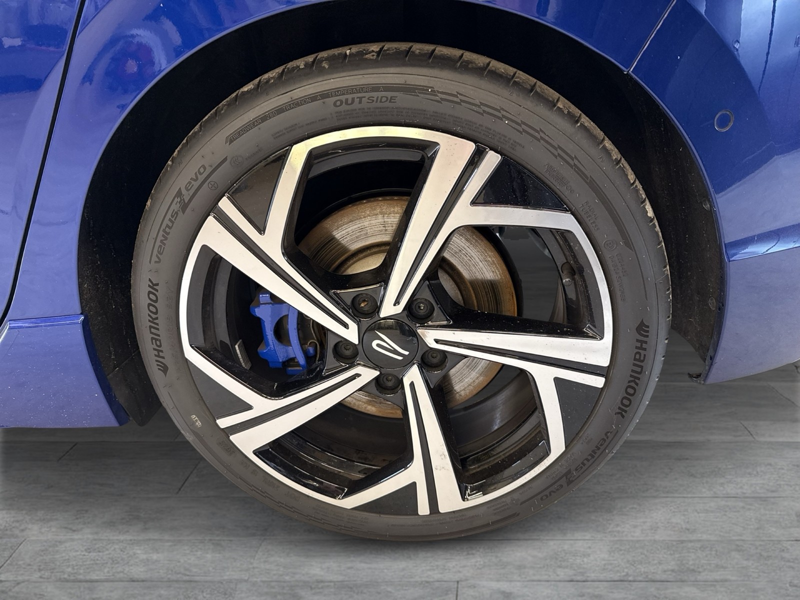 Volkswagen Golf VIII 2.0 R 4X4 360°CAM ACC LM18 HEADUP NAVI