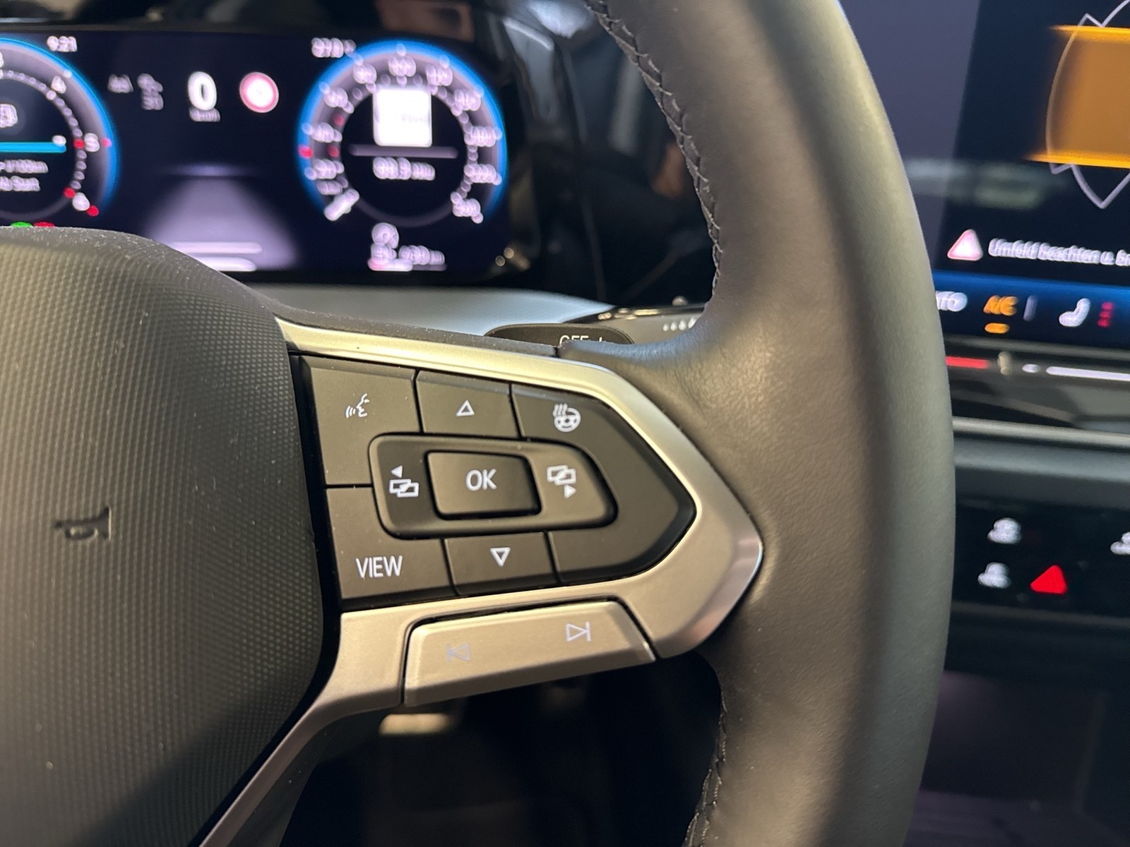 Volkswagen Golf Variant VIII 2.0 GOAL ACC CARPLAY SITZHEIZ.