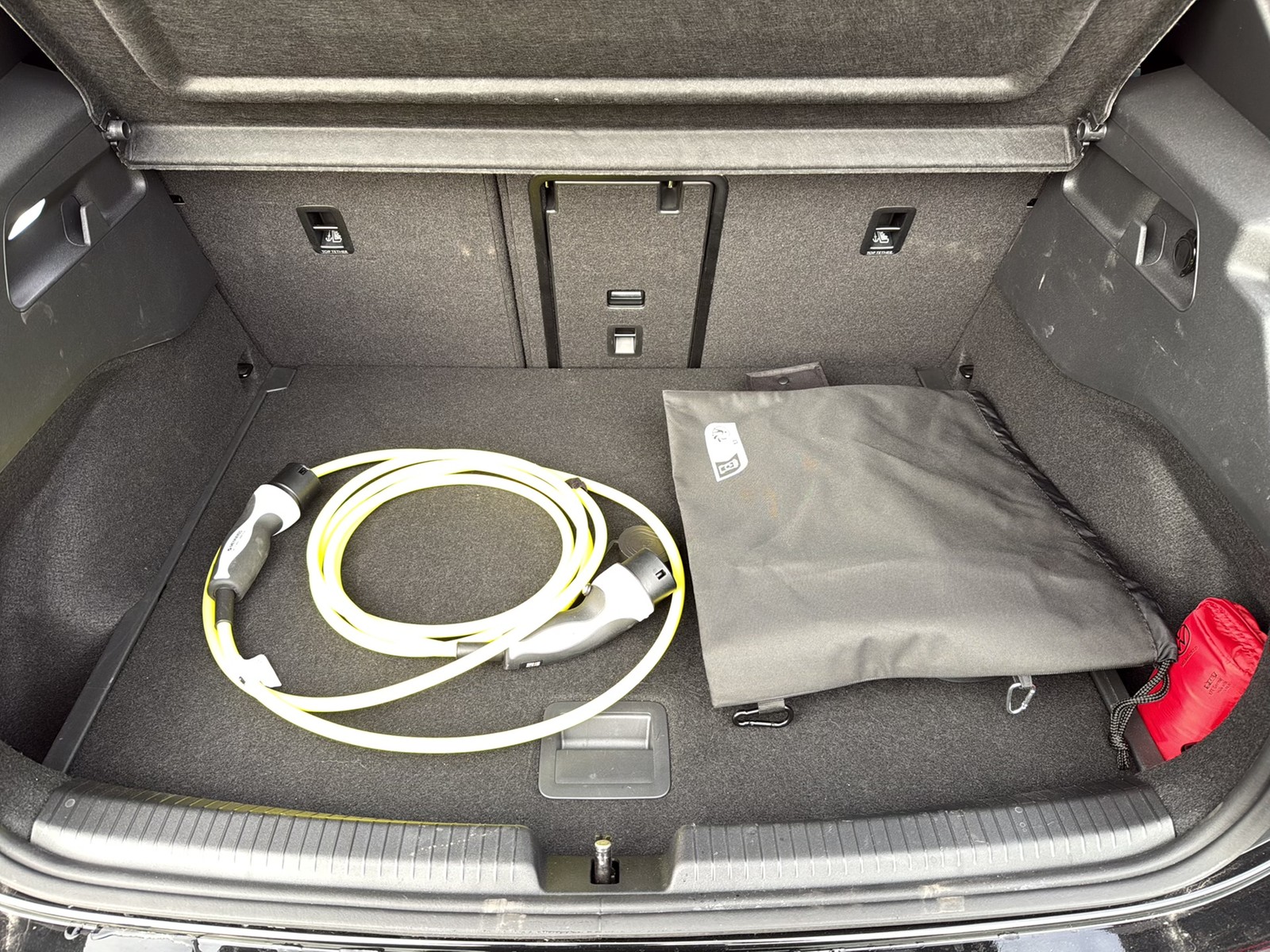 Volkswagen ID.3 GTX PERFORMANCE WÄRMEPUMPE PANO 360CAM LM20