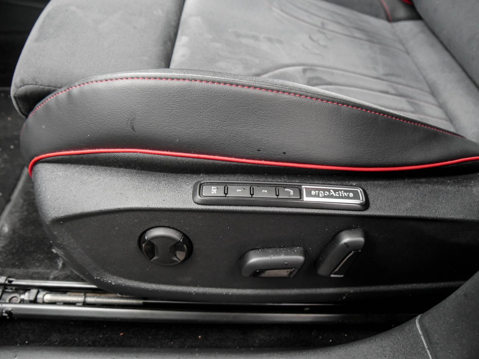 Volkswagen ID.3 GTX PERFORMANCE WÄRMEPUMPE PANO ACC LM20